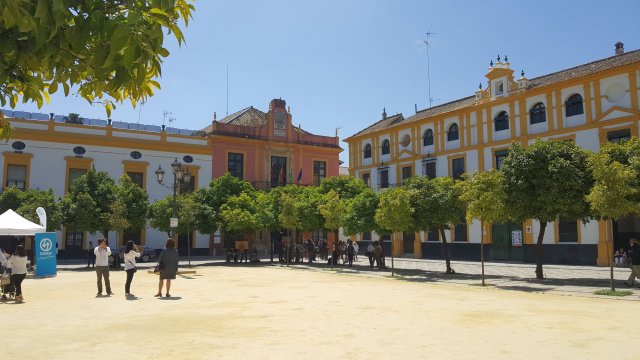 904 sevilla patio de banderas quart.ebraico